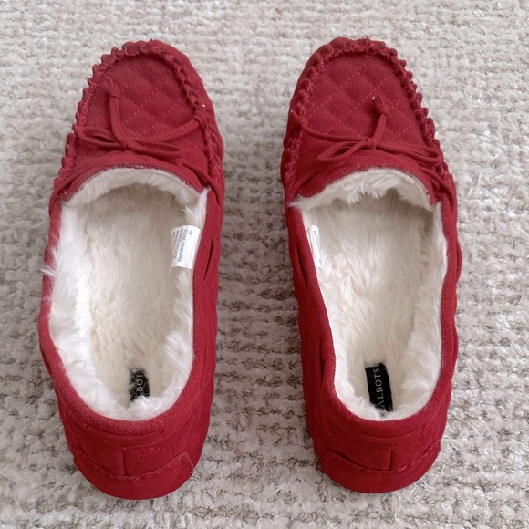 Talbots Ruby Red Suede Moccasin Slippers Sz 10M EUC - Picture 2 of 4